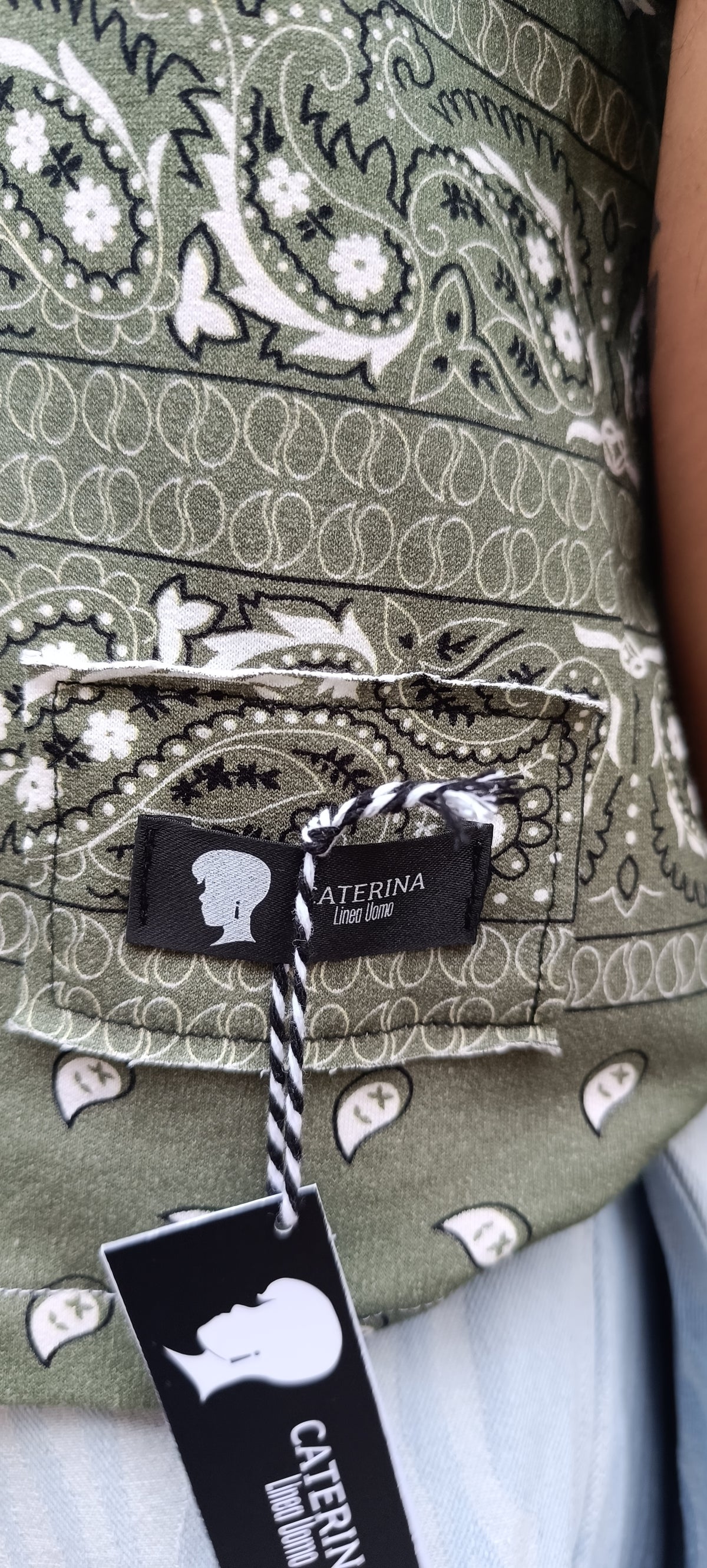 T-shirt over Bandana